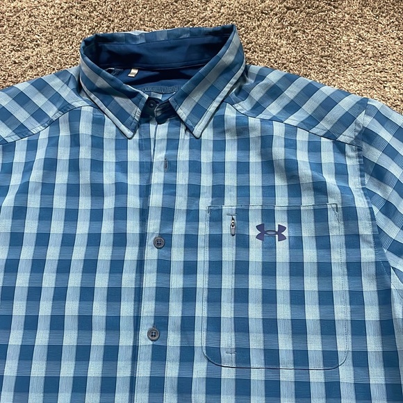 Men’s Under Armour button down short sleeve - Picture 2 of 5